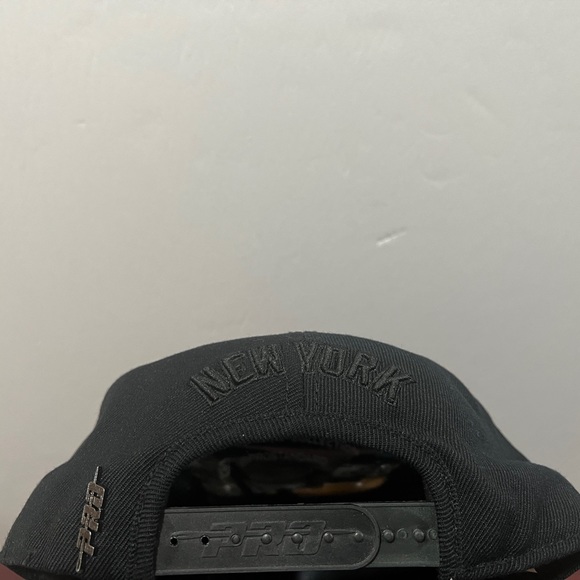 Pro Standard, Snapback Hat, New York Yankees - Picture 8 of 10